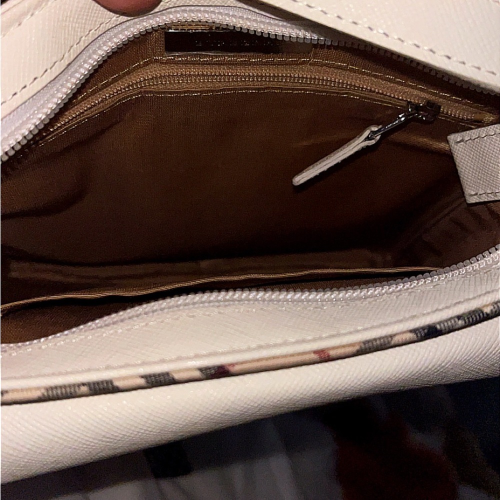 Burberry VINTAGE Beige and White Leather Nova Check Crossbody Bag
No call outs - Picture 6 of 7